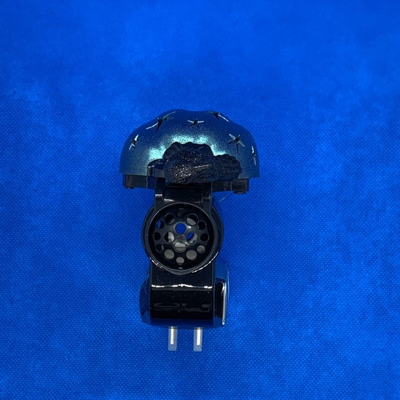 Bath & Body Works Wallflower Plug-in Nightlight Blue Pumpkin & Crow - Picture 6 of 7